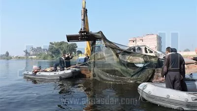 حملة أمنية بالبحيرة تنجخ في إزالة أقفاص سمكية مخالفة