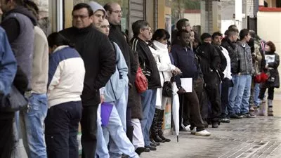 البطالة في منطقة اليورو تسجل أدنى مستوى لها في 2015