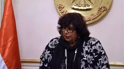 وزيرة الثقافة تعرض تقريرا حول فعاليات معرض الكتاب في دورته الـ 49