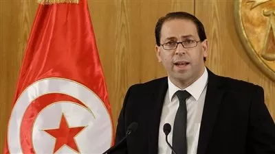 رئيس الحكومة التونسية يقرر إعفاء محافظ البنك المركزي من منصبه