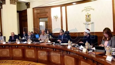 الحكومة تعتمد قرارات اللجنة الوزارية لتسوية منازعات عقود الاستثمار