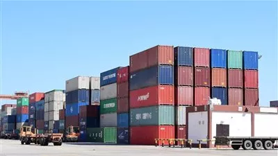 «الإحصاء»: 3,9 مليار دولار قيمة العجز بالميزان التجاري خلال أبريل الماضي