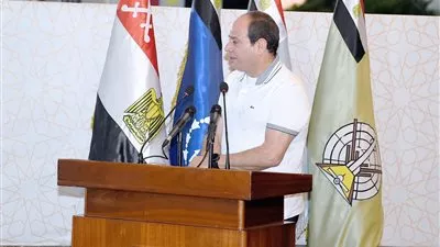 الرئيس السيسي يقوم بزيارة تفقدية للكلية الحربية