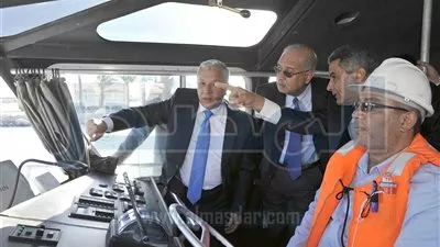 رئيس الوزراء يدشن خط نقل البضائع من ميناء دمياط عبر نهر النيل 
