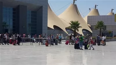 وصول أول فوج سياحي مباشر من ألبانيا إلى الغردقة
