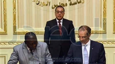 توقيع خطاب نوايا لتعزيز التعاون بين وزارتى الاتصالات فى مصر وجامبيا