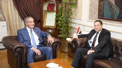 وزيري التموين وقطاع الأعمال يبحثان تطوير صناعة السكر وتقليل الفاقد