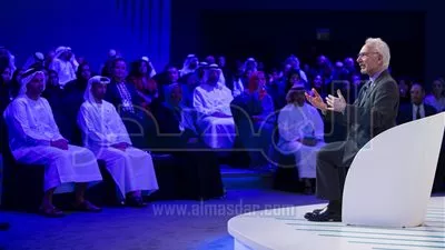 مدير مركز اليقظة الذهنية يناقش خطورة الإغراق في التواصل الافتراضي