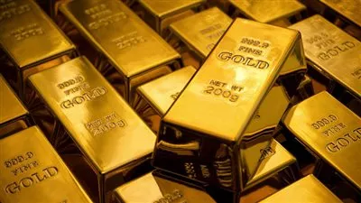 الذهب يتراجع وسط توقعات بإجراءات تحفيز في الصين