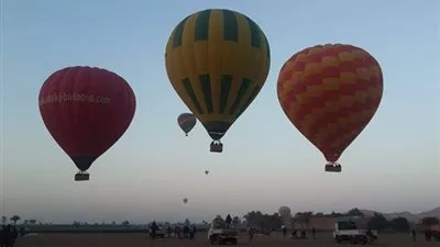 وقف رحلات البالون الطائر بالأقصر لليوم الثاني على التوالي 