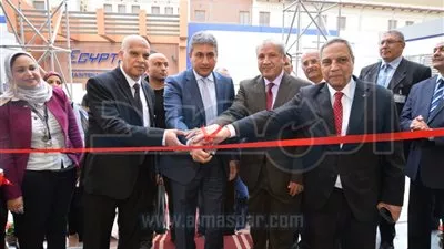 وزير الطيران المدني يفتتح مبنى الصيانة اليومية الجديد بمطار القاهرة (صور)