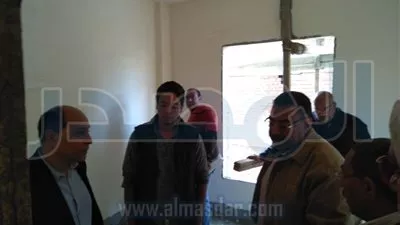 مسئولو الإسكان يتفقدون تطوير منطقة الصحابي غير الآمنة بأسوان