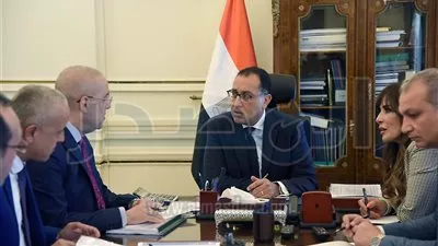 رئيس الوزراء يستعرض الموقف التنفيذي لمشروعات مدن الجيل الرابع