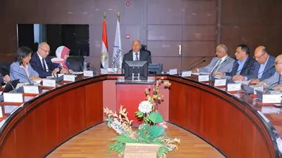 وزير النقل يبحث مع البنك الدولي موقف المشروعات المشتركة