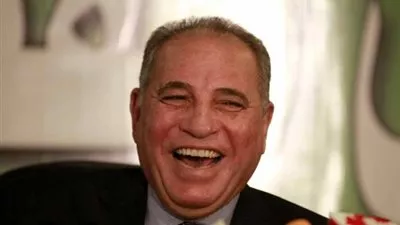 وزير العدل يمنح الضبطية القضائية لبعض العاملين بشركة 