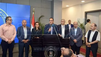 «مدبولي»: الانتهاء من محاور الصعيد منتصف 2020