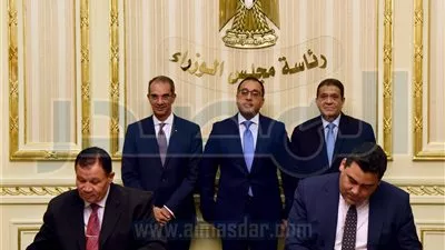 إنشاء شبكات اتصالات وخدمات ذكية وأمنية بالعاصمة الإدارية