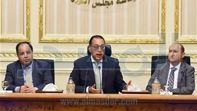 رئيس الوزراء يعلن تفعيل البرنامج الجديد لتحفيز الصادرات