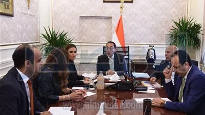 «مدبولي» يستعرض موقف تمويل وتنفيذ مشروعات قطاع النقل