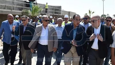 رئيس الوزراء يتفقد مجمع الصناعات الصغيرة والمتوسطة ببني سويف