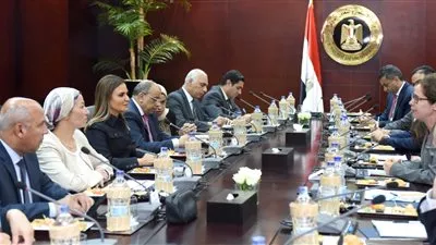 الحكومة تبحث مع البنك الدولي دعم مشروع مكافحة التلوث وإدارة المخلفات