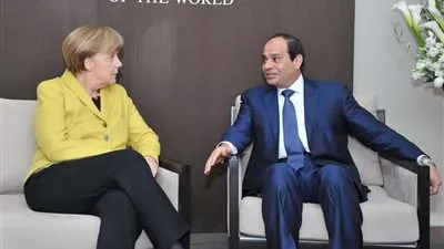 السيسي يهنئ آنجيلا ميركل بعد فوزها برئاسة وزراء ألمانيا للمرة الرابعة