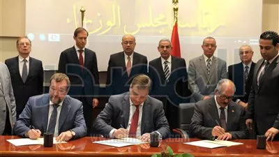 بالصور .. رئيس الوزراء يشهد توقيع عدد من الاتفاقيات ومذكرات التفاهم مع روسيا