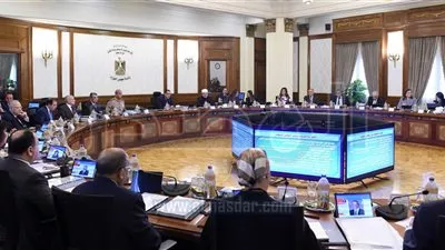 رئيس الحكومة يؤكد أهمية حضور الوزراء جلسات مجلس النواب
