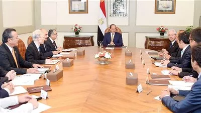 السيسي: مصر مؤهلة لتصبح محوراً هاماً للصناعات والمنتجات اليابانية