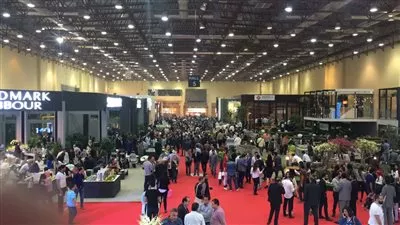 وزير الإسكان يفتتح معرض 