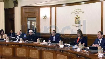مجلس الوزراء يستعرض إجراءات التعامل مع تداعيات حالة الطقس