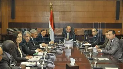 رئيس الوزراء يستقبل وفدًا من بنك التنمية الإفريقي