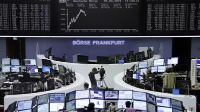 الأسهم الأوروبية تنخفض بسبب مخاوف الحرب التجارية الأمريكية الصينية