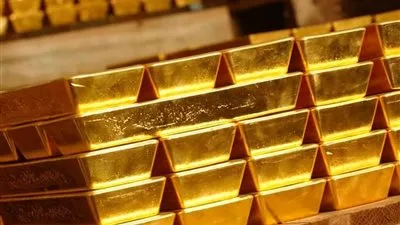 أسعار الذهب العالمية تسجل استقرارا كبيرا في التعاملات الآسيوية