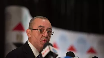 وزير الطيران يبحث مع السفير اليوناني بالقاهرة تعزيز سبل التعاون المشترك