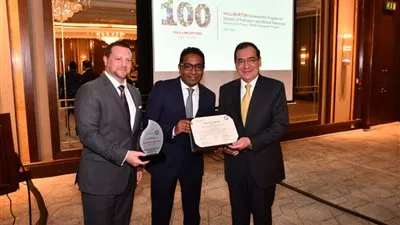 وزير البترول يسلم شهادات تخرج برنامج الإدارة الشابة والمتوسطة