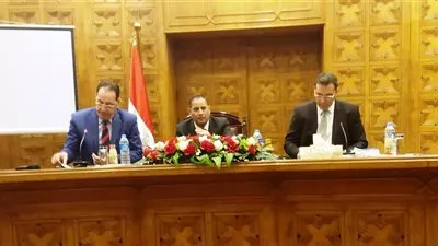 محمد عمران يستعرض الاستراتيجية القومية للأنشطة المالية غير المصرفية