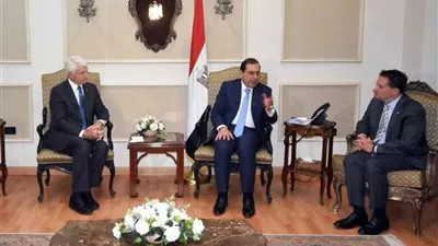 وزير البترول يستعرض إنجازات خطة تحويل مصر لمركز إقليمي للغاز