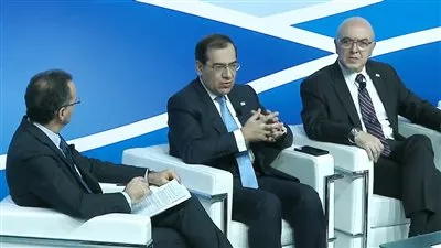 وزير البترول يشارك في مؤتمر «حوار المتوسط» بروما 