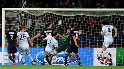 الليلة.. دوري أبطال أوروبا يعود بمواجهة نارية بين تشيلسي وباريس سان جيرمان