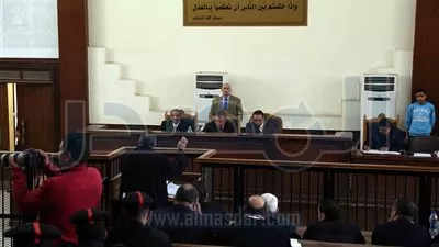 بالصور.. تأجيل محاكمة 23 متهمًا في 