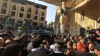 بالصور .. تشييع جثمان 
