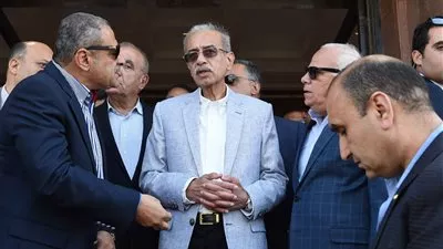 رئيس الوزراء يتفقد إنشاء المبنى الإداري للتأمين الصحي ببور سعيد