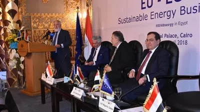 الاتحاد الأوروبي يؤكد دعمه لتحول مصر لمركز إقليمي للطاقة