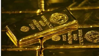 الذهب ينخفض بعد صعود الدولار وزيادة عوائد السندات