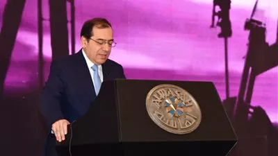 وزير البترول: تنفيذ 27 مشروعاً لتنمية حقول الغاز باستثمارات 31 مليار دولار