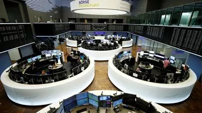 الأسهم الأوروبية تصعد بدعم أرباح الشركات وهبوط اليورو