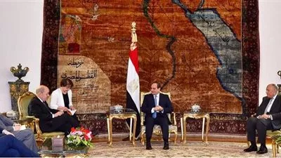 السيسي يبحث مع وزير الخارجية الفرنسي تعزيز التعاون الأمني