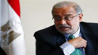 رئيس الوزراء يوجه باستكمال قاعدة بيانات الجهاز الإداري للدولة