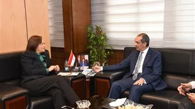 «التخطيط» تُسلم «الاتصالات» 20 مشروعا للتحول الرقمي وميكنة الخدمات الحكومية